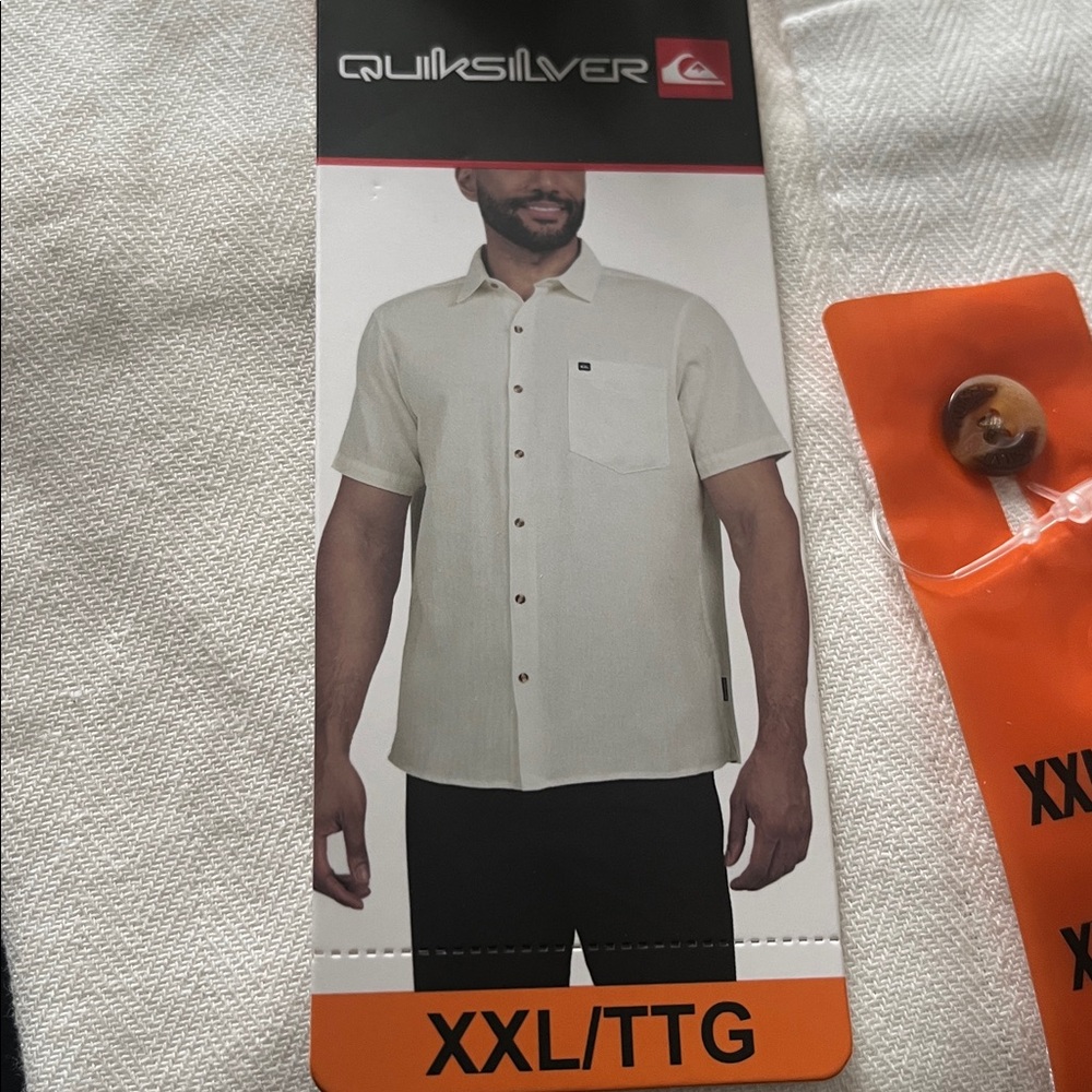 Quiksilver (XXL) Button Down Shirt Short Sleeves